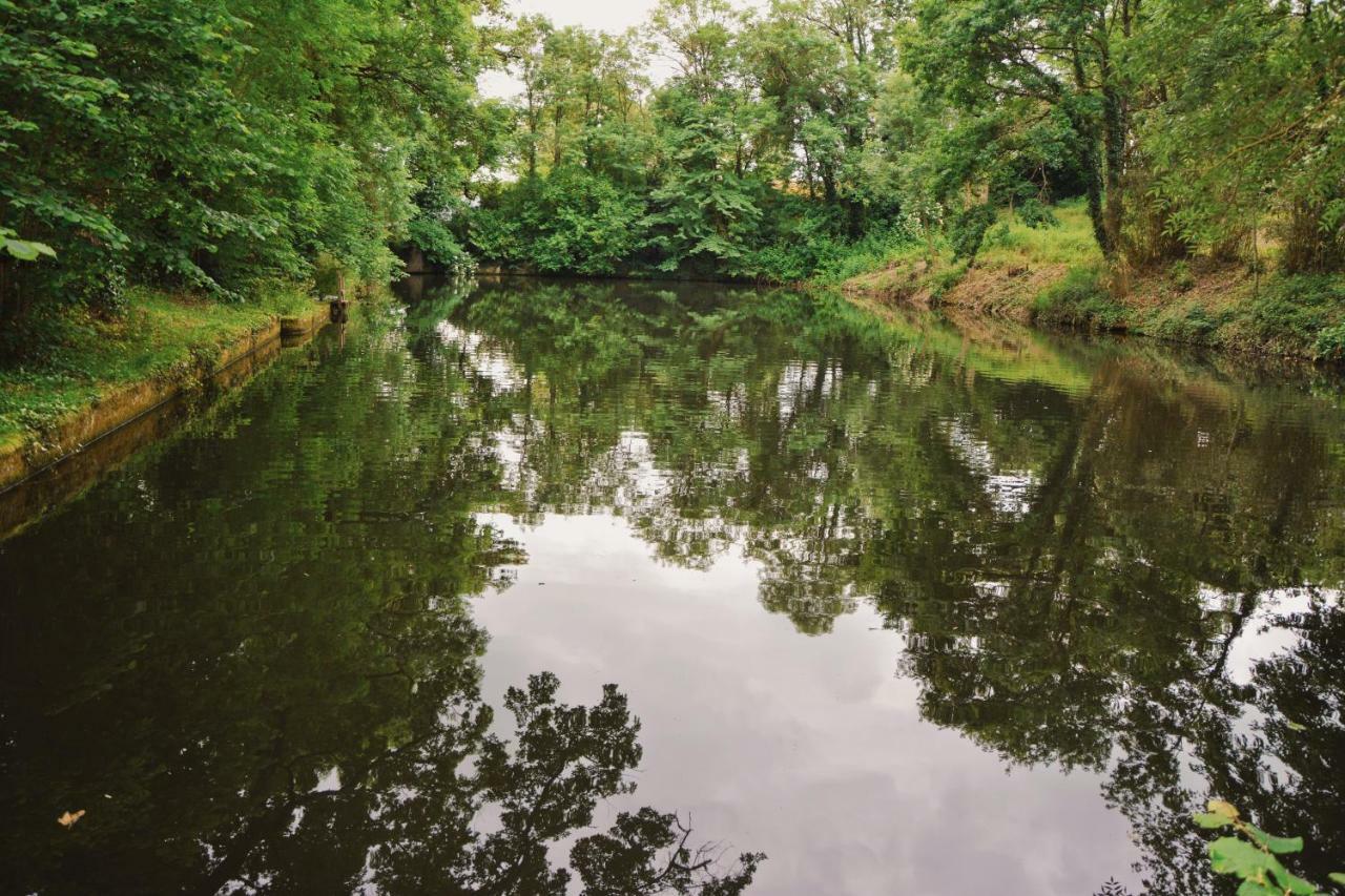 Gites Les Demeures De Valette Azay-le-Brule Zewnętrze zdjęcie